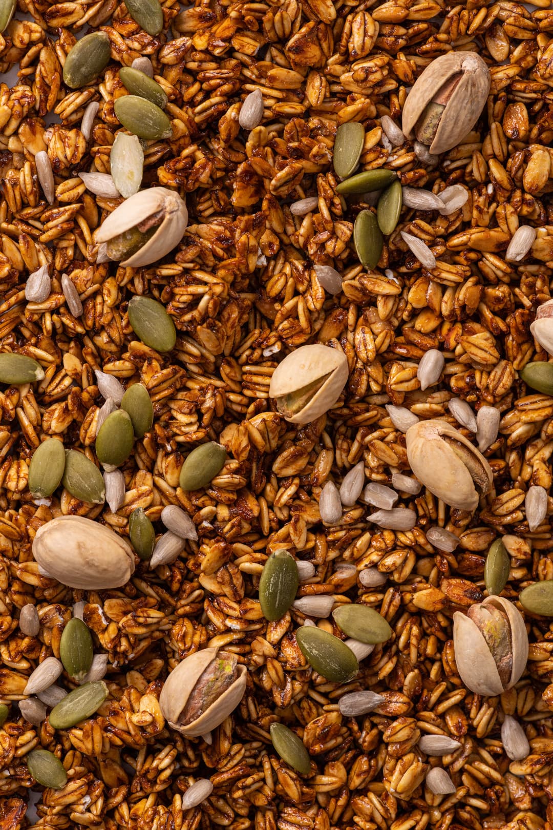 Набір граноли у трьох форматах: три види горіхів, фісташка з мʼятою та мигдаль, 1750 г thumbnail