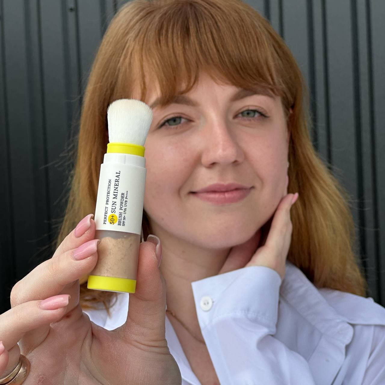 Бежева сонцезахисна мінеральна пудра SPF50+, 4 г thumbnail