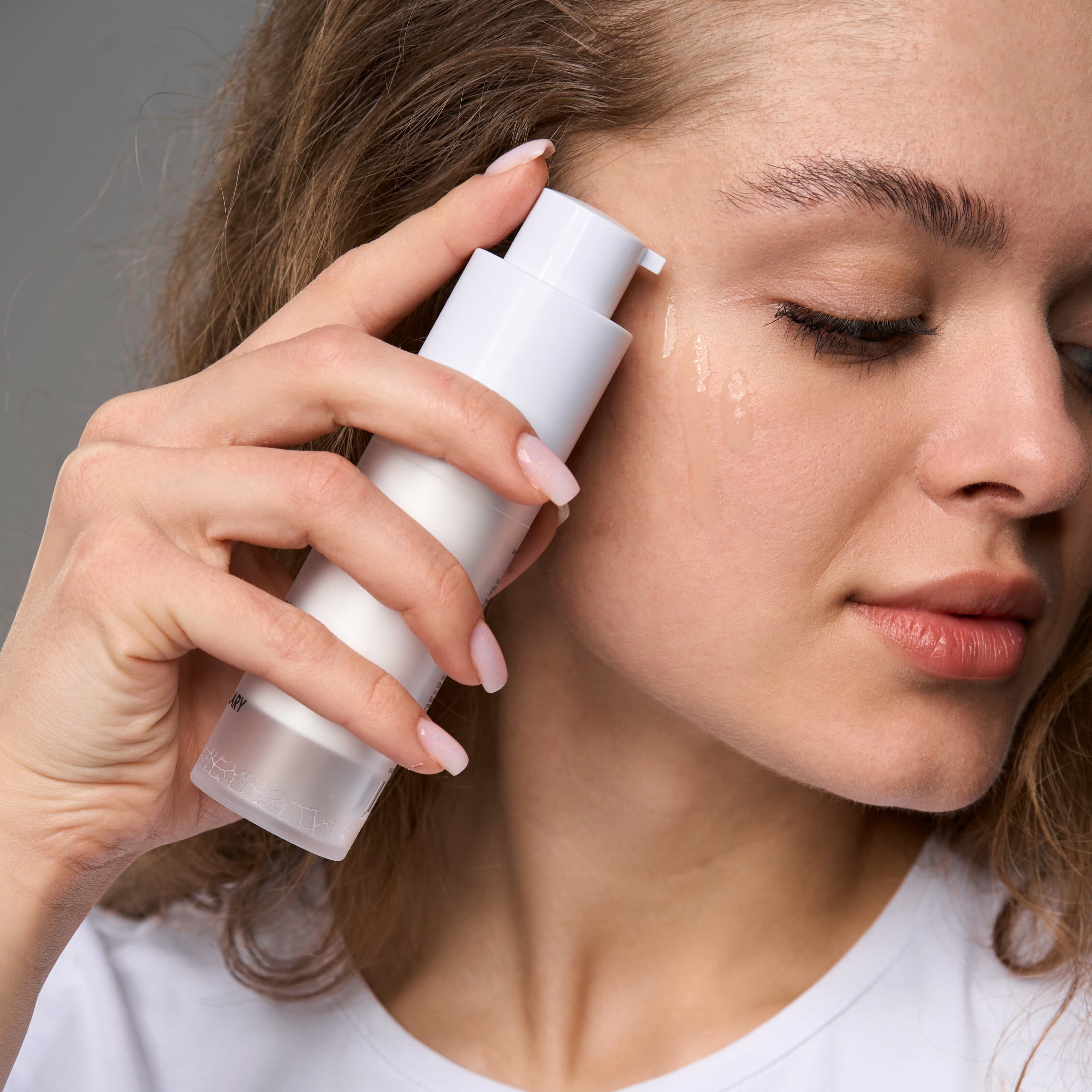 Комплексний догляд за сухою та чутливою шкірою восени Hillary Autumn Dry Skin Care thumbnail