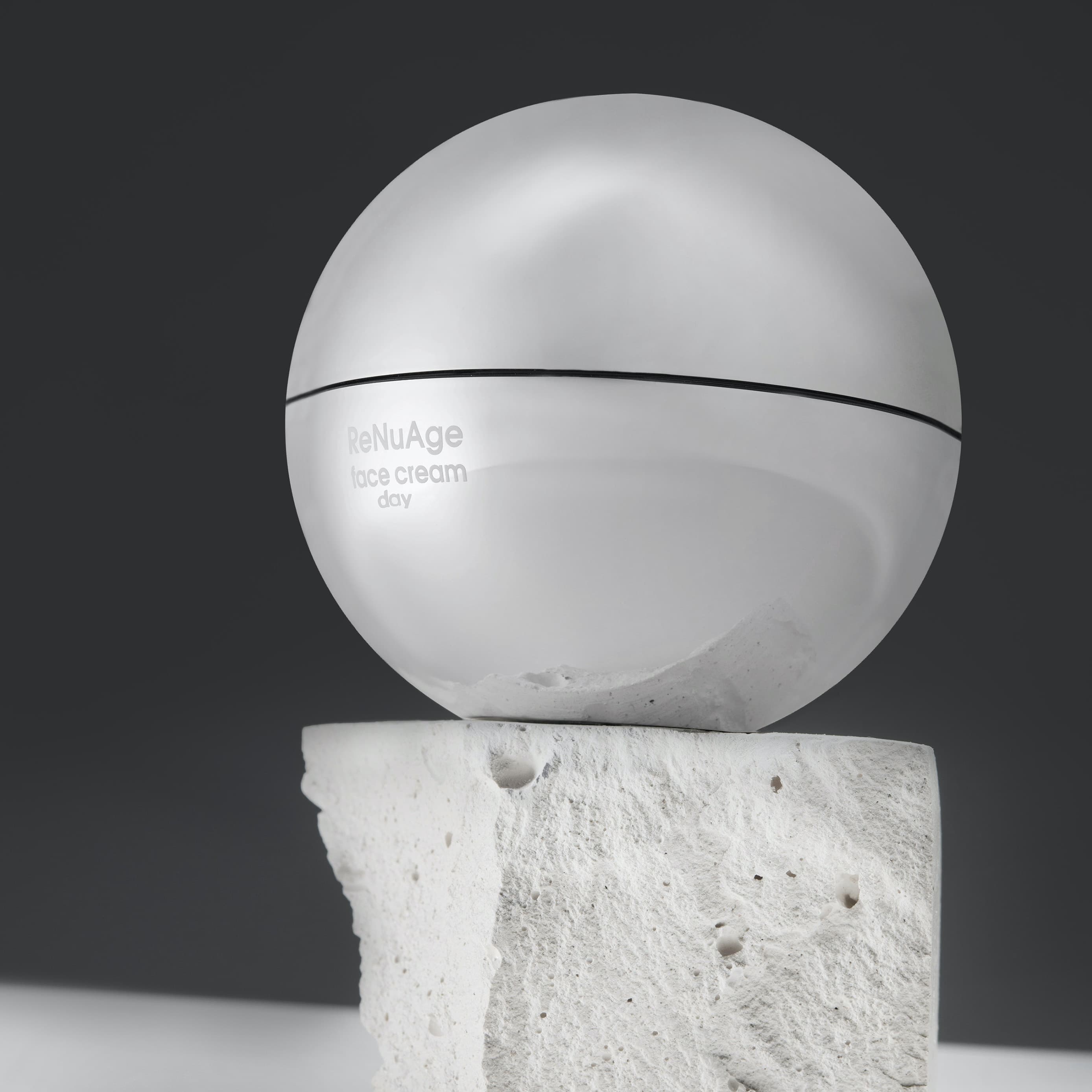 Пробник денного антивікового крему для всіх типів шкіри, 2 мл thumbnail