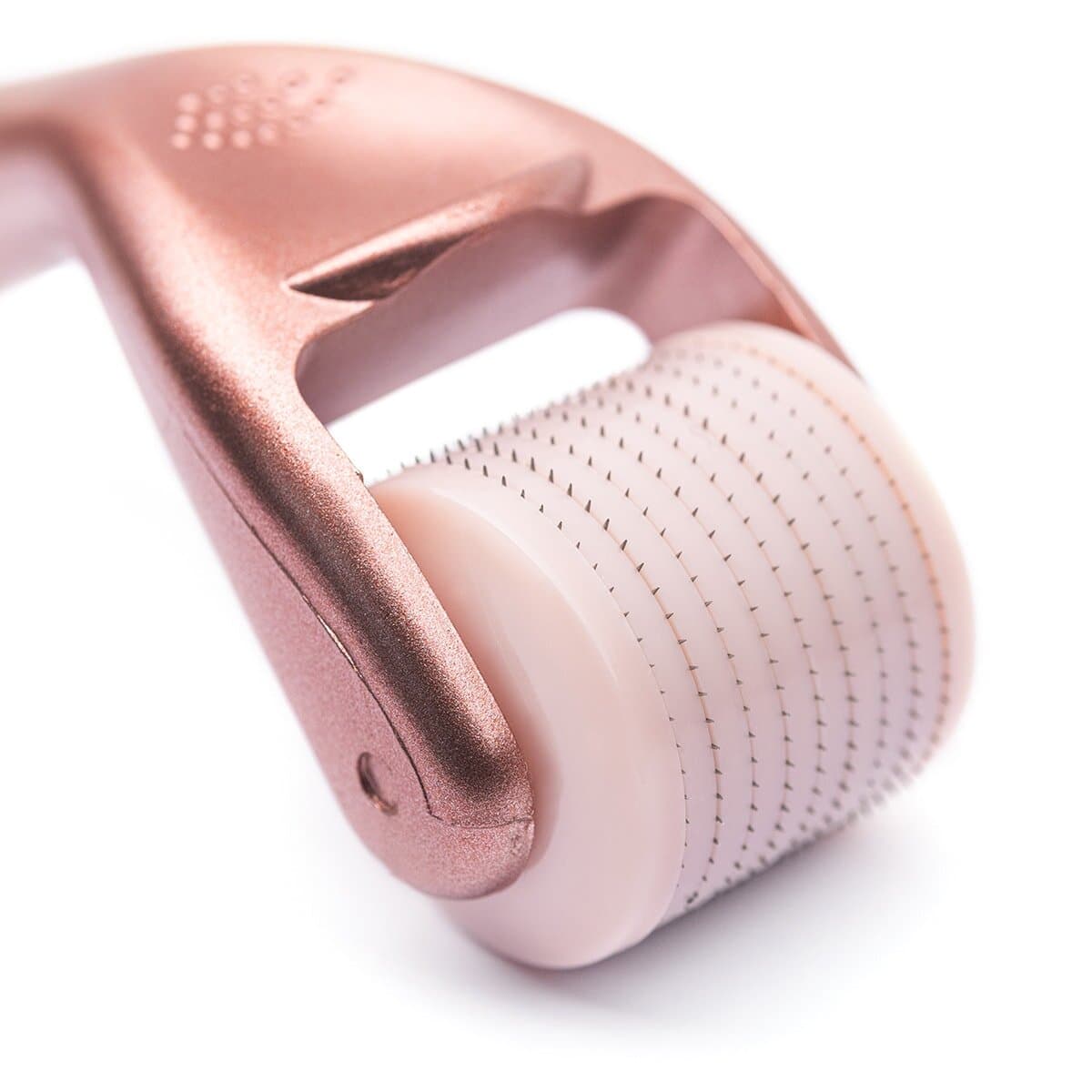 Мезоролер для обличчя thumbnail