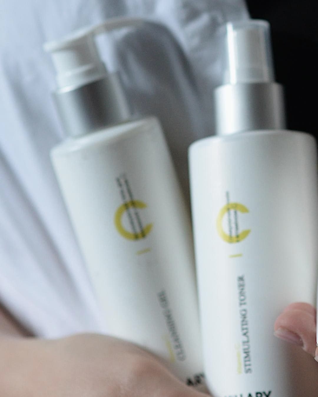 Набір для ензимного очищення та тонізації з вітаміном C для жирної шкіри thumbnail