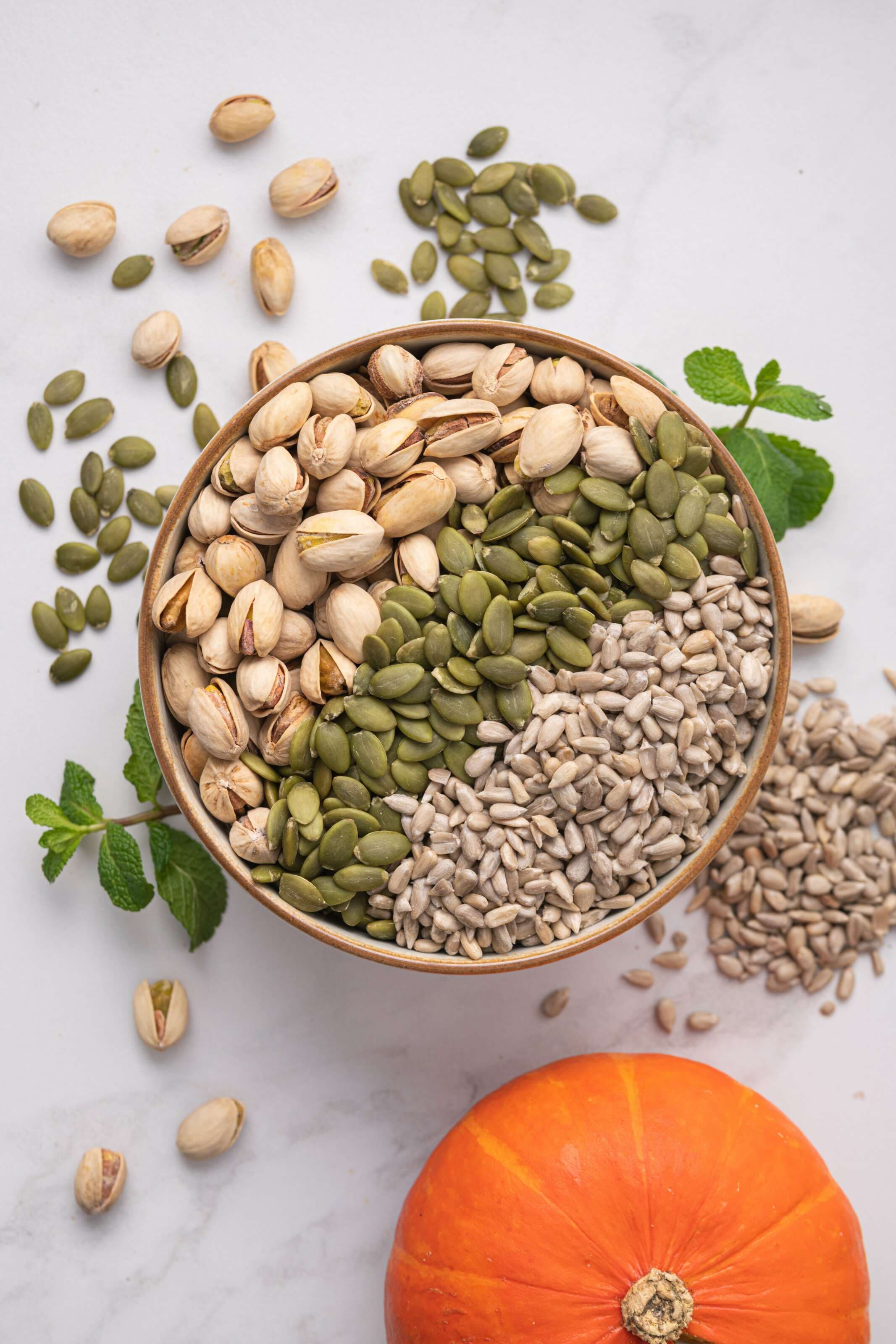 Набір граноли: фісташка з м'ятою і банан 2 кг + шоколад і кокос 500 г у подарунок thumbnail